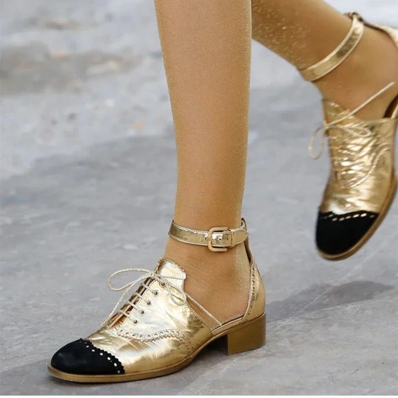 Gold & Black Round Toe Cut Out Lace Up Oxfords Vintage Chunky Heels 7.5 - Picture 1 of 10
